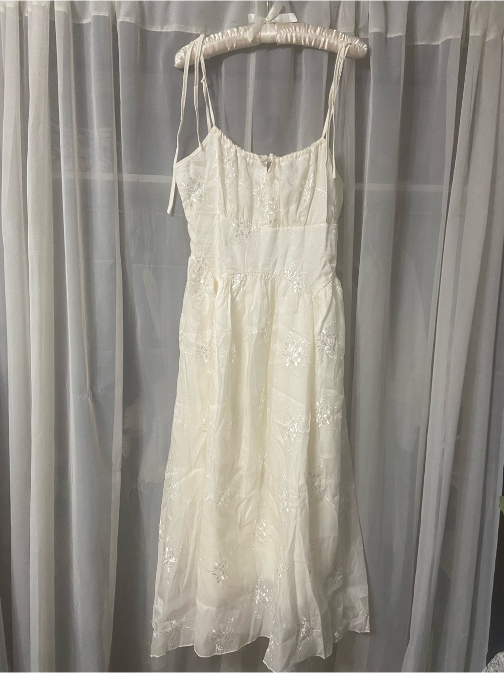 Elegant White Embroidered Spaghetti-Strap Dress